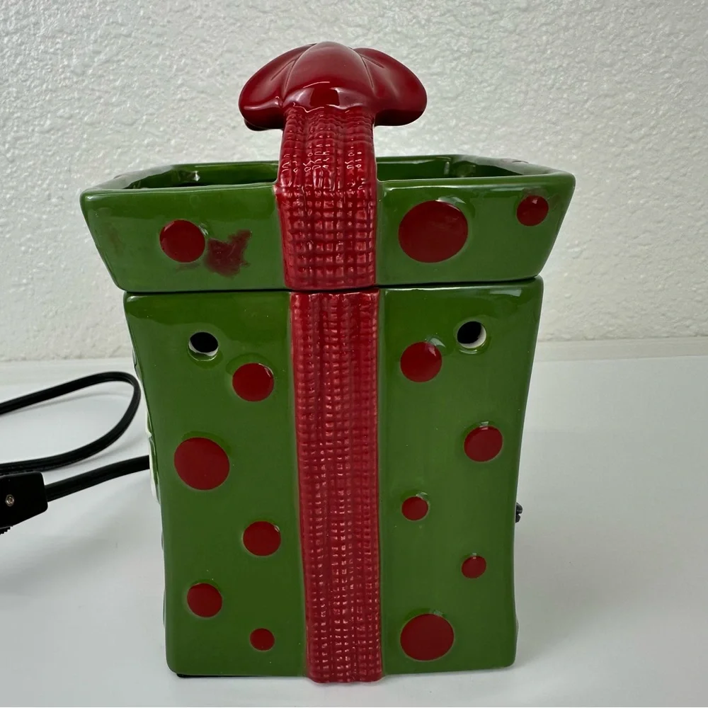 Scentsy All Wrapped Up Full Size Warmer Christmas Gift Holiday Collection Decor